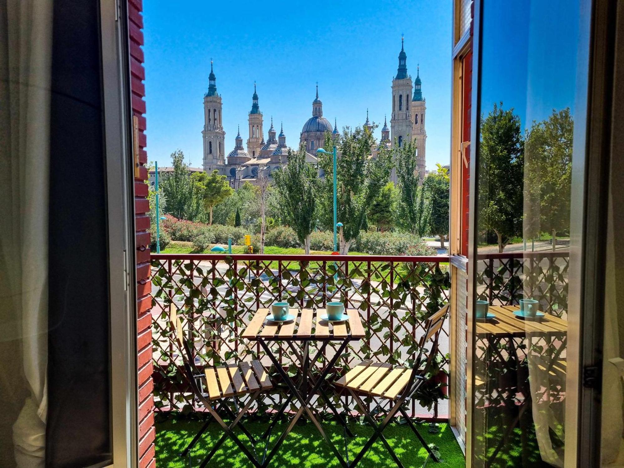 Front Views To El Pilar Comotucasa Σαραγόσα Εξωτερικό φωτογραφία